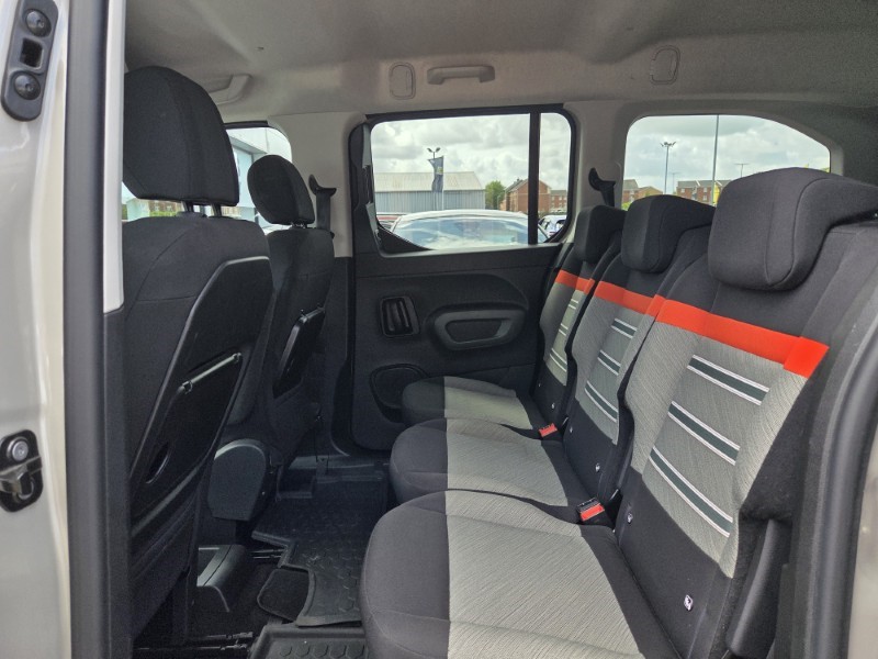 2022 (22) CITROEN BERLINGO 1.2 PureTech 130 Flair XTR XL 5dr EAT8 [7 seat] 5477863