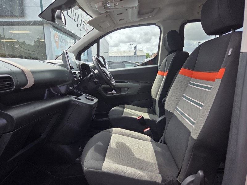 2022 (22) CITROEN BERLINGO 1.2 PureTech 130 Flair XTR XL 5dr EAT8 [7 seat] 5477869
