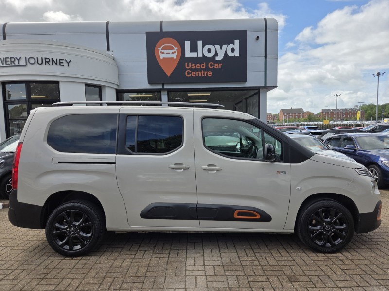 2022 (22) CITROEN BERLINGO 1.2 PureTech 130 Flair XTR XL 5dr EAT8 [7 seat] 5477843