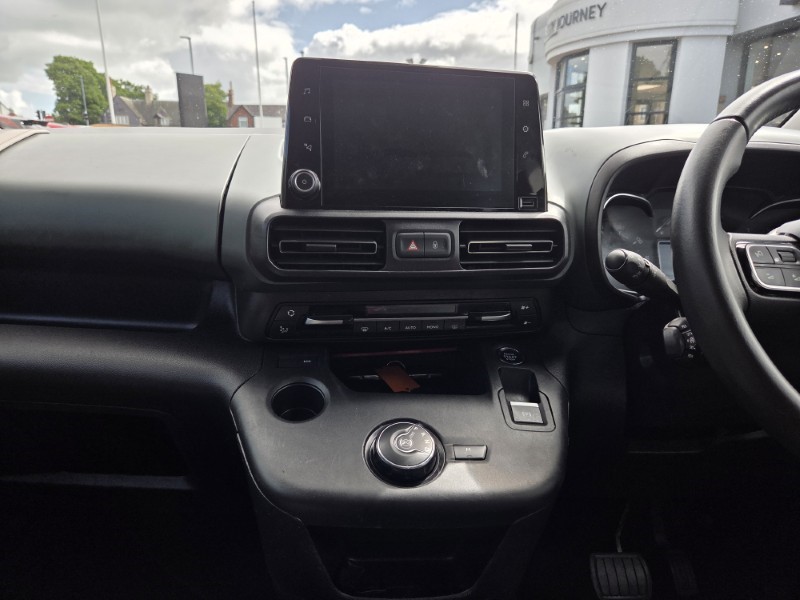 2022 (22) CITROEN BERLINGO 1.2 PureTech 130 Flair XTR XL 5dr EAT8 [7 seat] 5477867