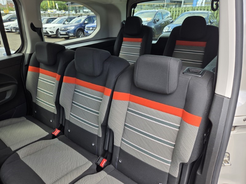 2022 (22) CITROEN BERLINGO 1.2 PureTech 130 Flair XTR XL 5dr EAT8 [7 seat] 5477864