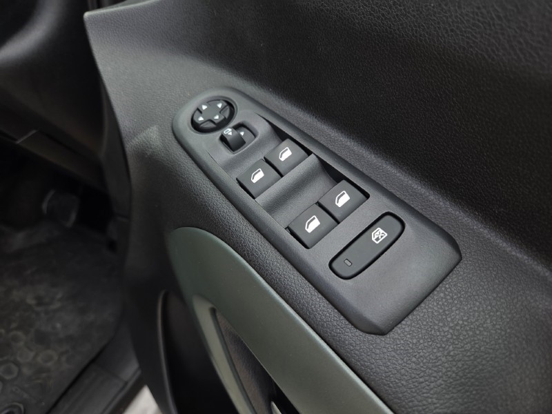 2022 (22) CITROEN BERLINGO 1.2 PureTech 130 Flair XTR XL 5dr EAT8 [7 seat] 5477874