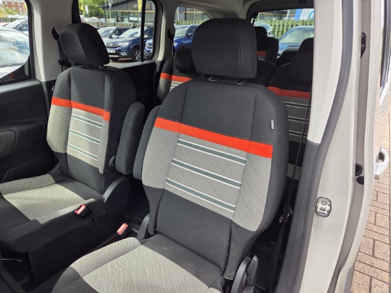 2022 (22) CITROEN BERLINGO 1.2 PureTech 130 Flair XTR XL 5dr EAT8 [7 seat] 5477870