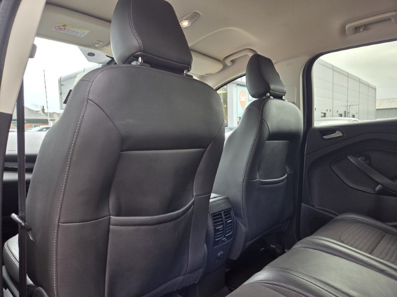 2018 (18) FORD KUGA 2.0 TDCi Titanium 5dr 2WD 5481664