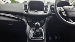 2018 (18) FORD KUGA 2.0 TDCi Titanium 5dr 2WD 5481668