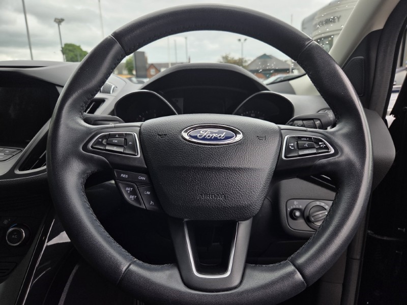 2018 (18) FORD KUGA 2.0 TDCi Titanium 5dr 2WD 5481680