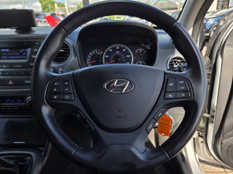 2018 (18) HYUNDAI I10 1.2 Premium 5dr 5481426