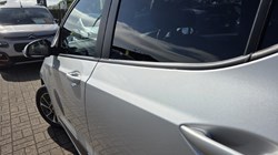 2018 (18) HYUNDAI I10 1.2 Premium 5dr 5481404