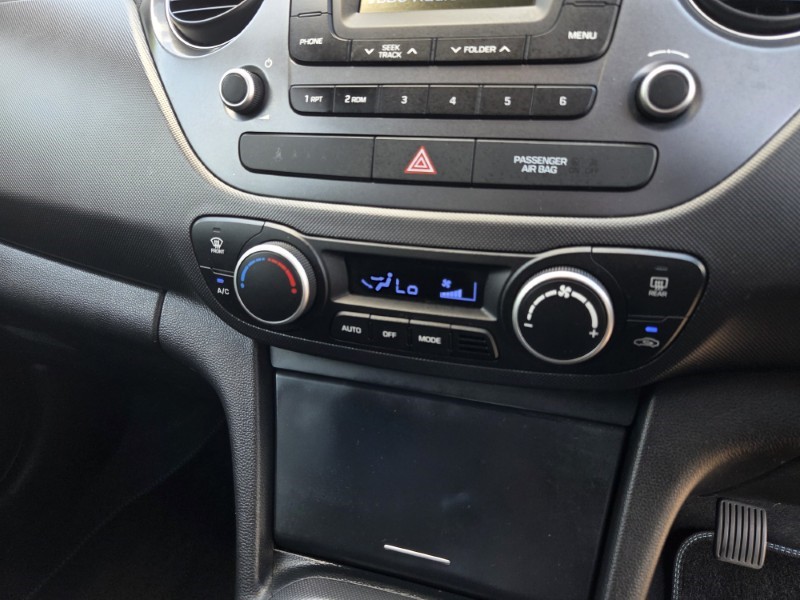 2018 (18) HYUNDAI I10 1.2 Premium 5dr 5481428