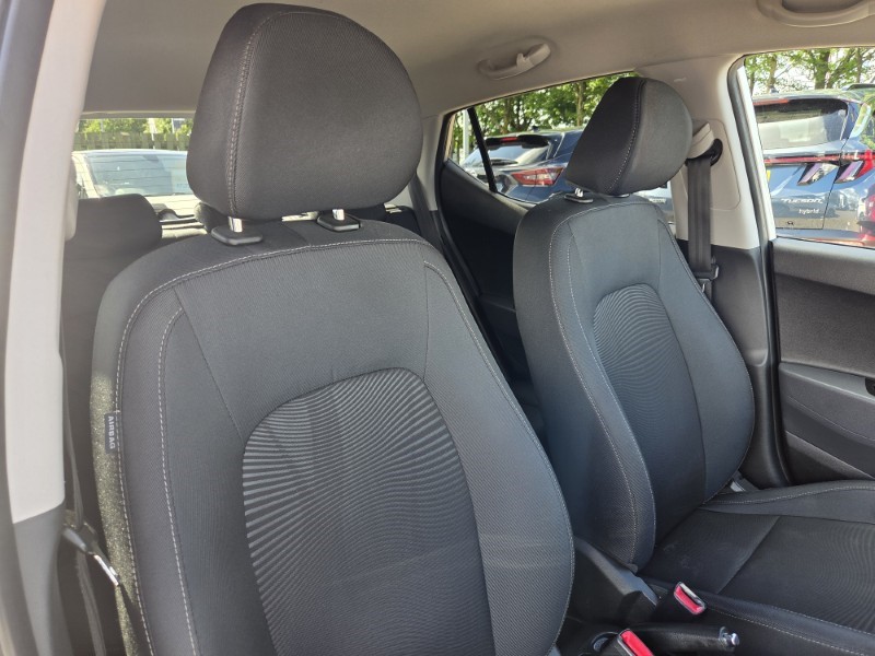 2018 (18) HYUNDAI I10 1.2 Premium 5dr 5481421