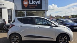 2018 (18) HYUNDAI I10 1.2 Premium 5dr 5481394