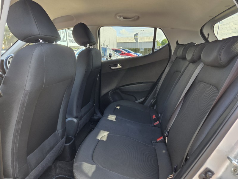 2018 (18) HYUNDAI I10 1.2 Premium 5dr 5481415
