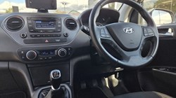 2018 (18) HYUNDAI I10 1.2 Premium 5dr 5481417