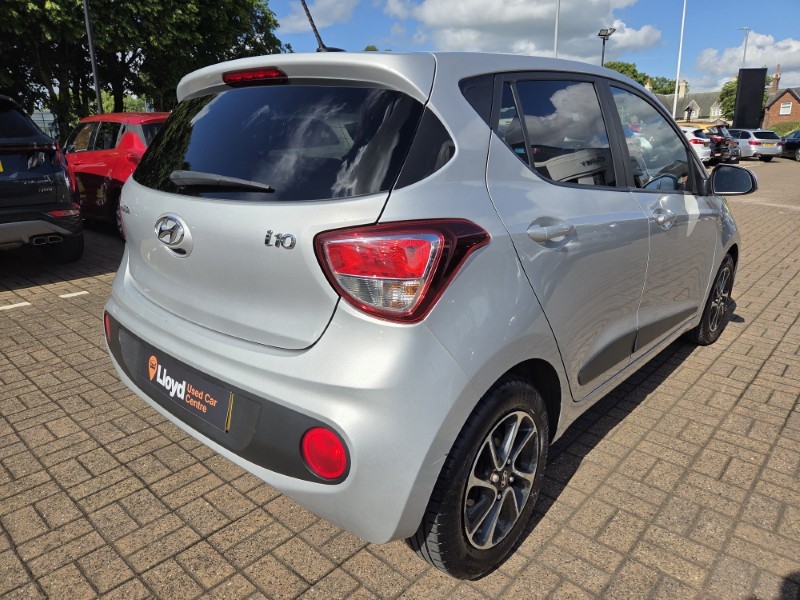 2018 (18) HYUNDAI I10 1.2 Premium 5dr 5481410