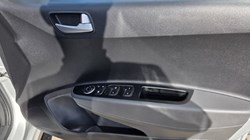 2018 (18) HYUNDAI I10 1.2 Premium 5dr 5481422