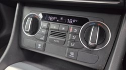 2018 (18) AUDI Q3 2.0 TDI Quattro S Line Edition 5dr 5481174