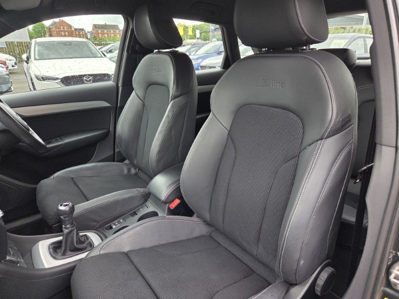 2018 (18) AUDI Q3 2.0 TDI Quattro S Line Edition 5dr 5481165