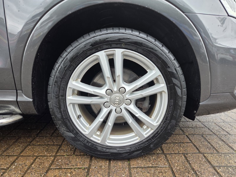 2018 (18) AUDI Q3 2.0 TDI Quattro S Line Edition 5dr 5481136