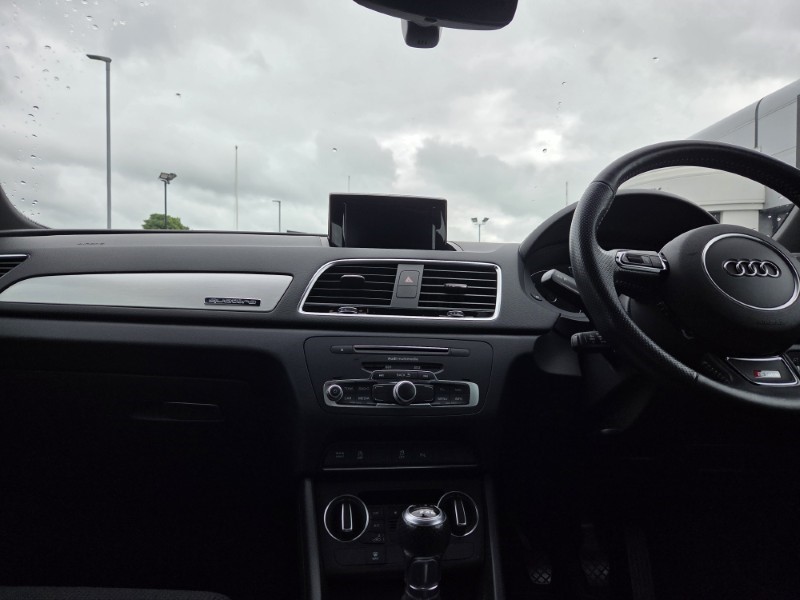 2018 (18) AUDI Q3 2.0 TDI Quattro S Line Edition 5dr 5481158