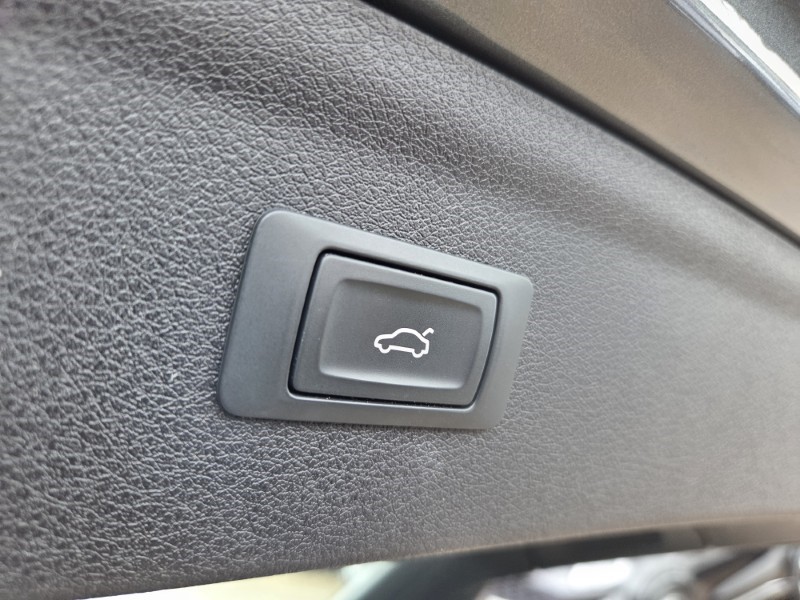 2018 (18) AUDI Q3 2.0 TDI Quattro S Line Edition 5dr 5481154