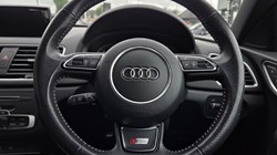 2018 (18) AUDI Q3 2.0 TDI Quattro S Line Edition 5dr 5481171