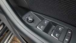 2018 (18) AUDI Q3 2.0 TDI Quattro S Line Edition 5dr 5481168
