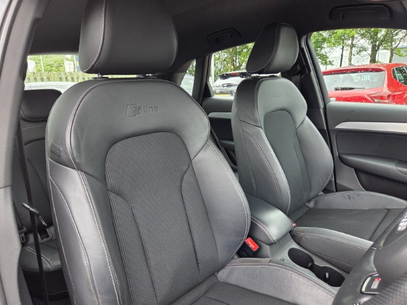 2018 (18) AUDI Q3 2.0 TDI Quattro S Line Edition 5dr 5481166