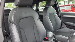 2018 (18) AUDI Q3 2.0 TDI Quattro S Line Edition 5dr 5481166