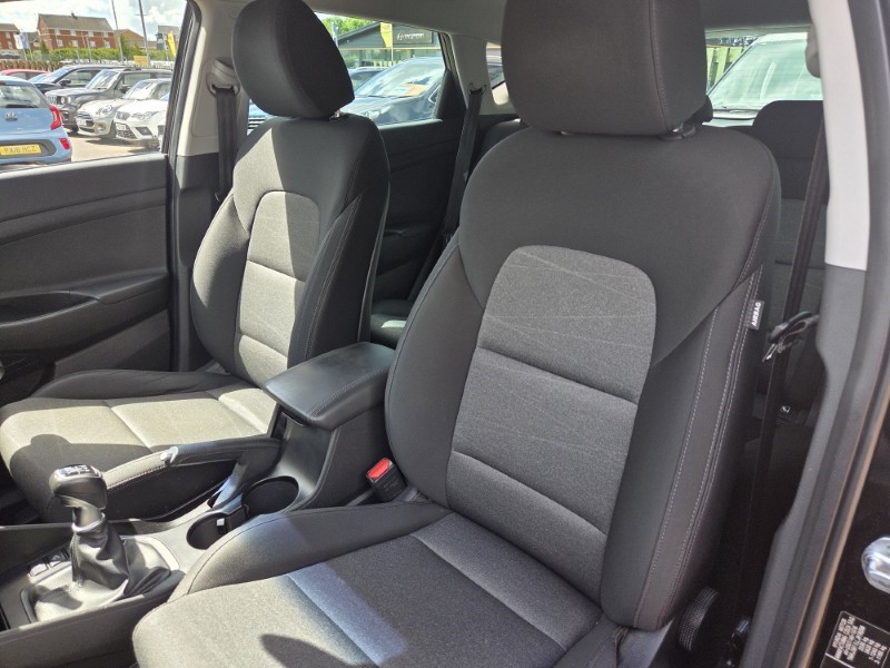 2019 (69) HYUNDAI TUCSON 1.6 GDi SE Nav 5dr 2WD 5486146