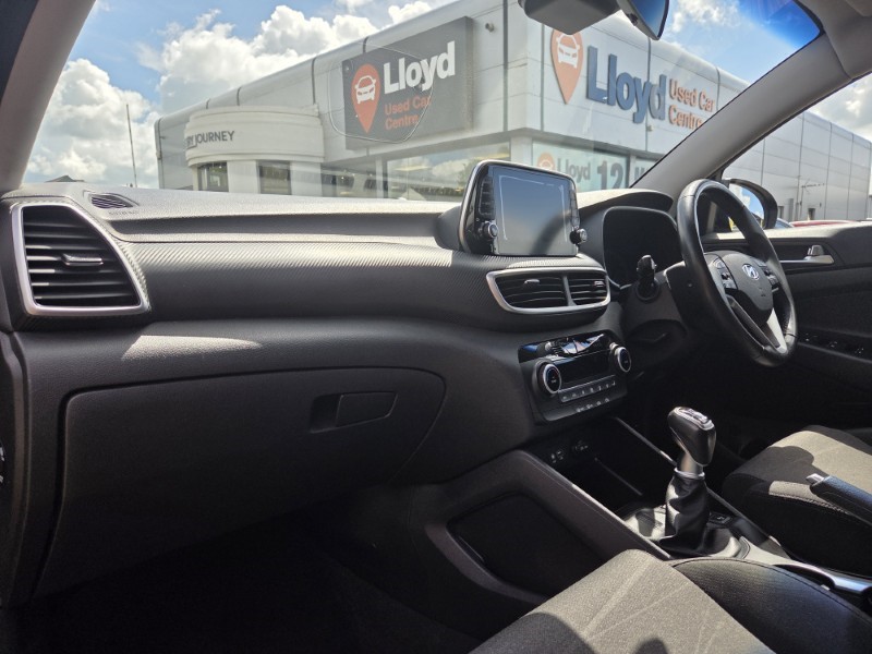2019 (69) HYUNDAI TUCSON 1.6 GDi SE Nav 5dr 2WD 5486144