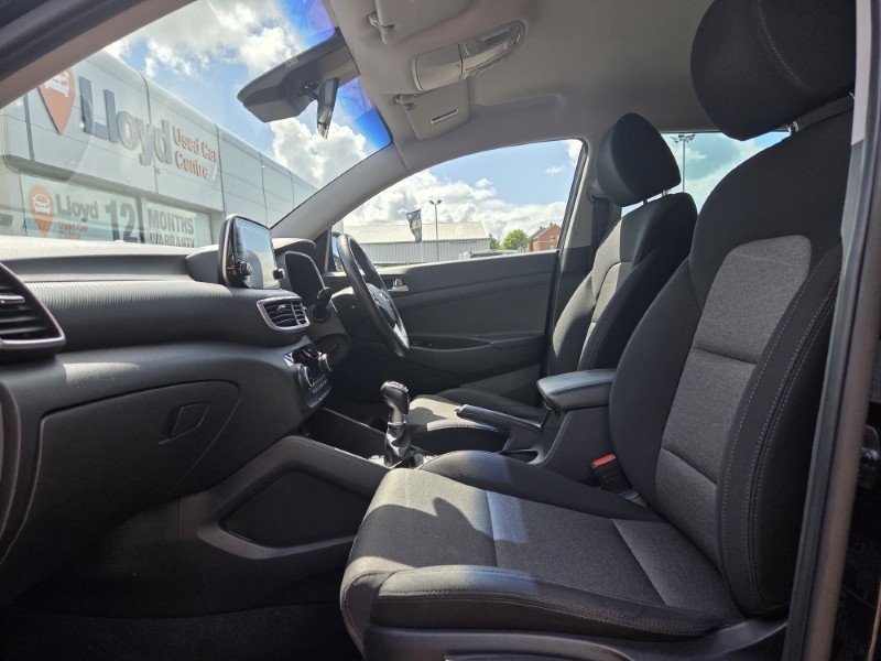 2019 (69) HYUNDAI TUCSON 1.6 GDi SE Nav 5dr 2WD 5486145