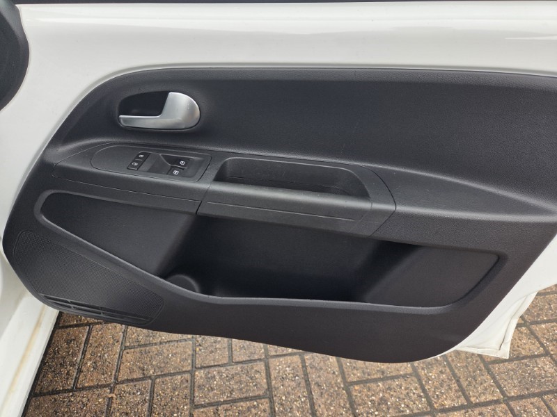 2018 (68) VOLKSWAGEN UP 1.0 Move Up 5dr 5595491