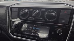 2018 (68) VOLKSWAGEN UP 1.0 Move Up 5dr 5595497