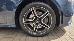2021 (71) MERCEDES-BENZ A CLASS A250e AMG Line Premium Edition 4dr Auto 5491230