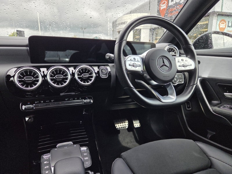 2021 (71) MERCEDES-BENZ A CLASS A250e AMG Line Premium Edition 4dr Auto 5491251