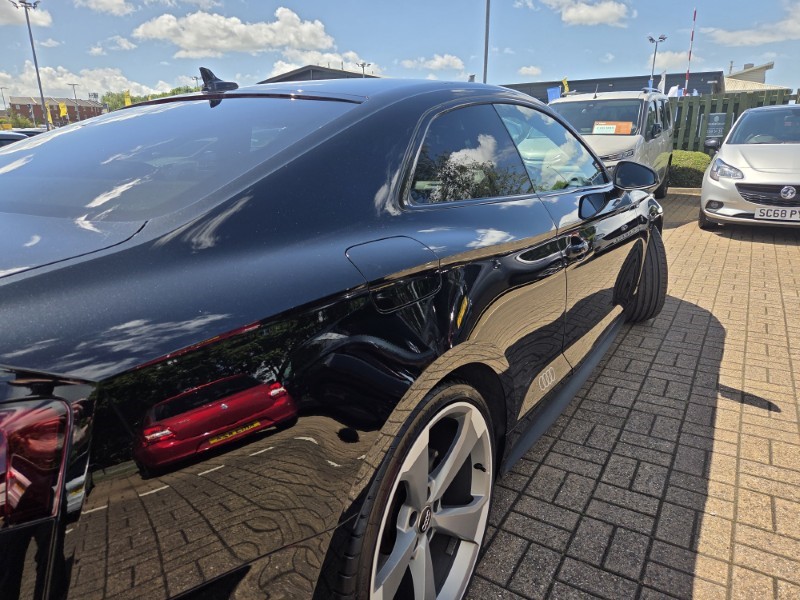 2019 (19) AUDI A5 35 TFSI Black Edition 2dr S Tronic 5485403