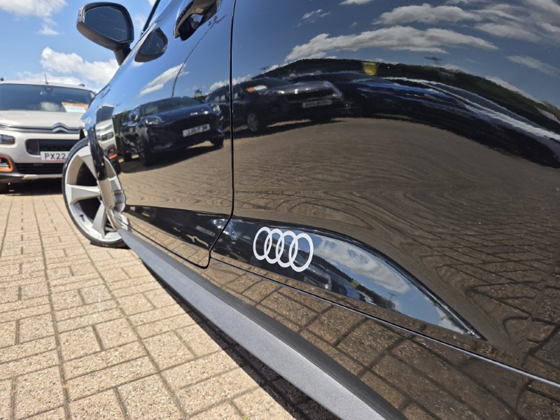 2019 (19) AUDI A5 35 TFSI Black Edition 2dr S Tronic 5485400