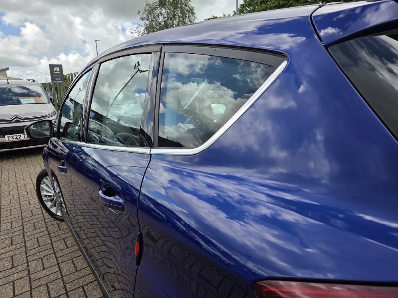 2018 (67) FORD C-MAX 1.5 TDCi Titanium 5dr 5488961