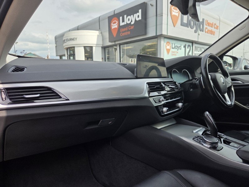 2017 (67) BMW 5 SERIES 520d Efficient Dynamics SE 4dr Auto 5510721