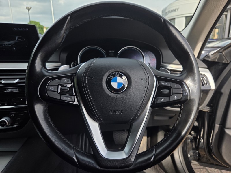 2017 (67) BMW 5 SERIES 520d Efficient Dynamics SE 4dr Auto 5510729