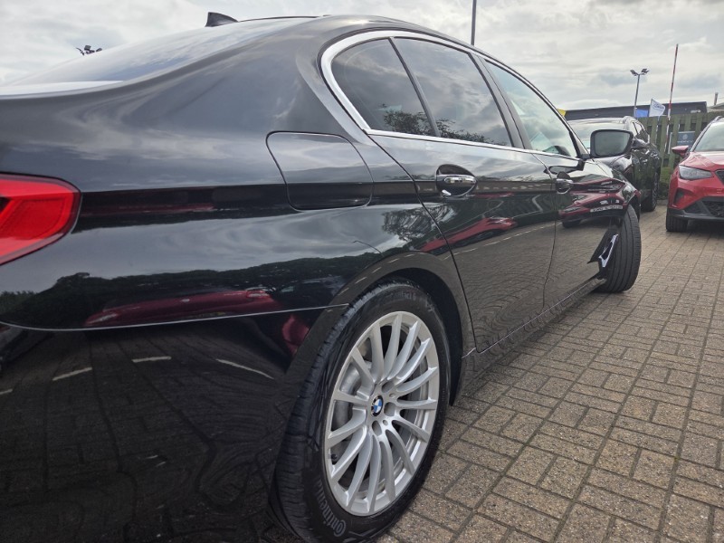 2017 (67) BMW 5 SERIES 520d Efficient Dynamics SE 4dr Auto 5510705