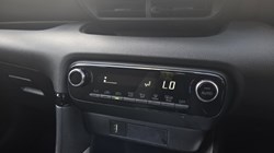 2021 (21) TOYOTA YARIS 1.5 Hybrid Design 5dr CVT 5492695