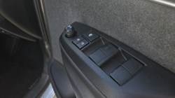 2021 (21) TOYOTA YARIS 1.5 Hybrid Design 5dr CVT 5492690