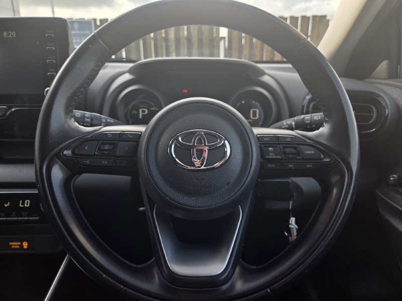 2021 (21) TOYOTA YARIS 1.5 Hybrid Design 5dr CVT 5492693