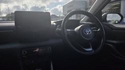 2021 (21) TOYOTA YARIS 1.5 Hybrid Design 5dr CVT 5492683