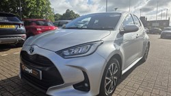 2021 (21) TOYOTA YARIS 1.5 Hybrid Design 5dr CVT 5492666
