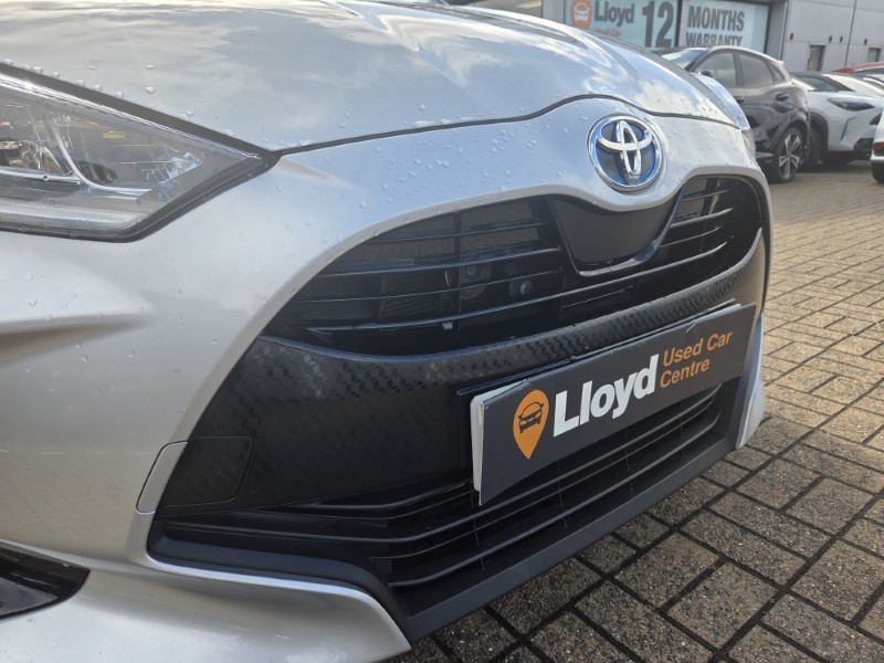 2021 (21) TOYOTA YARIS 1.5 Hybrid Design 5dr CVT 5492668