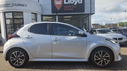 2021 (21) TOYOTA YARIS 1.5 Hybrid Design 5dr CVT 5492661