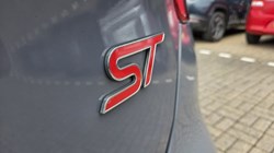 2018 (18) FORD FOCUS 2.0T EcoBoost ST-3 Navigation 5dr 5494302