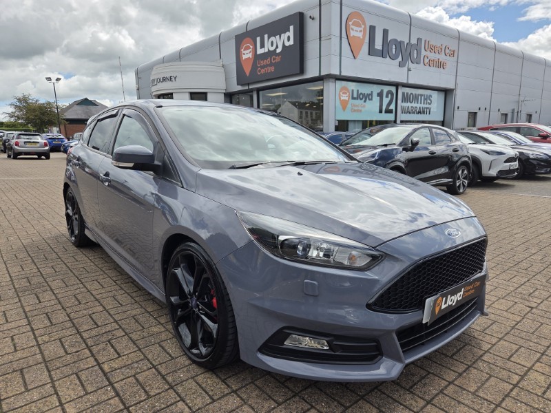 2018 (18) FORD FOCUS 2.0T EcoBoost ST-3 Navigation 5dr
